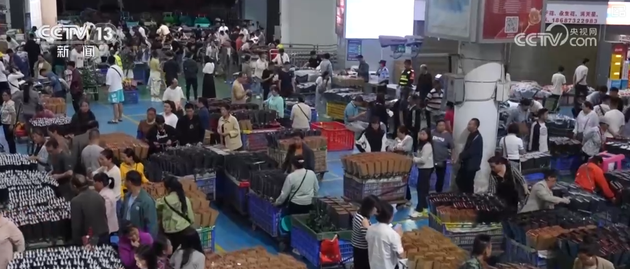 金年会信誉至上芳香“夜经济”一起繁花燃动消耗热力 定制化拍卖旅客“试试鲜”(图2)